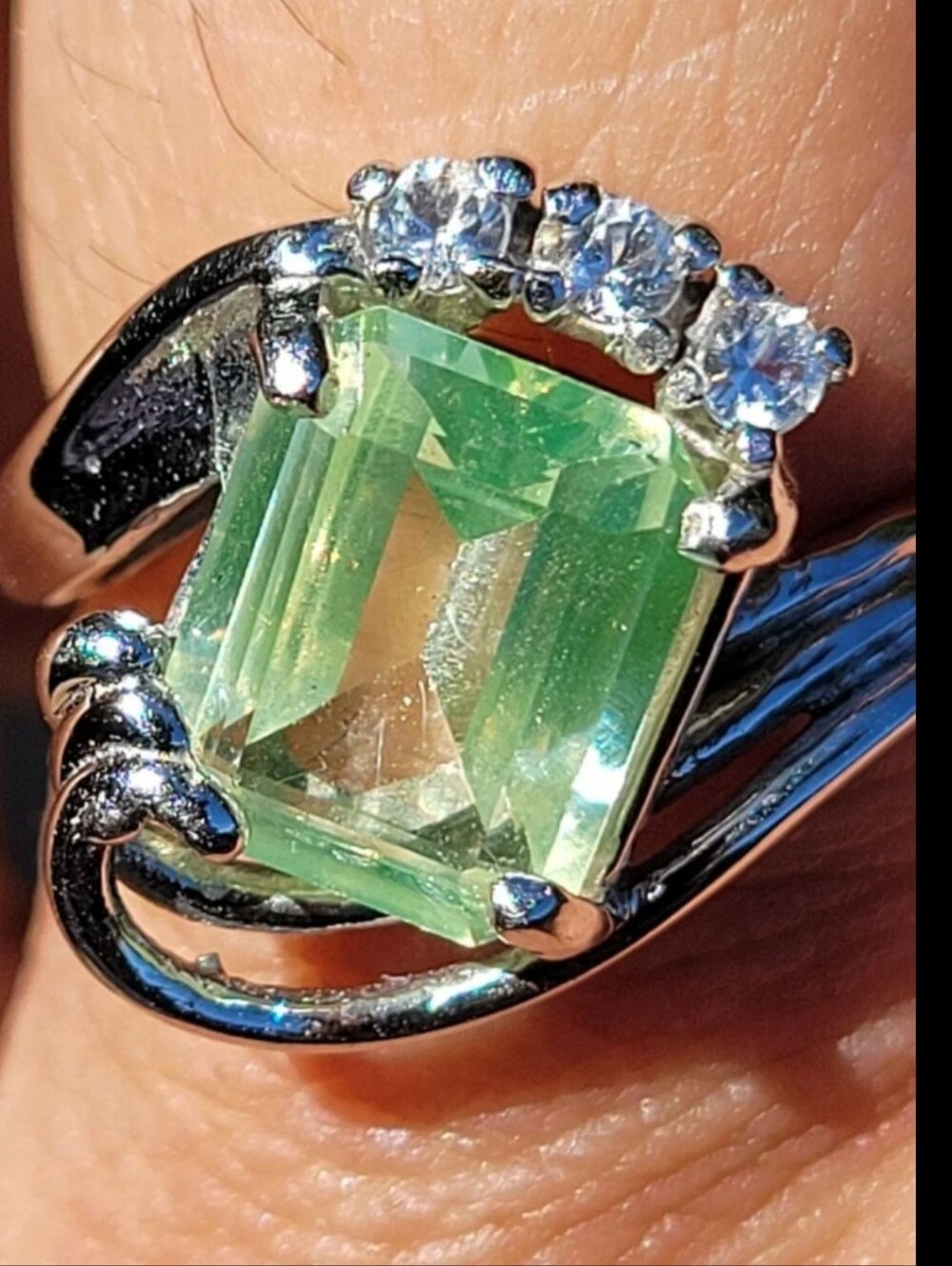 Vintage Green Spinel Dason Dson CZ Ring in 10kt  Gold